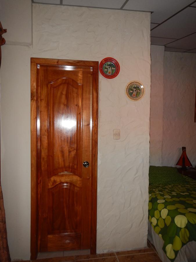 Hospedaje Casa Soleil Пуерто Виламил Екстериор снимка